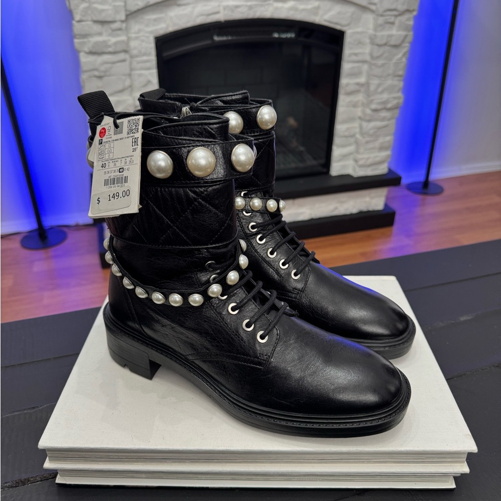 📦SOLD📦Zara black leather combat boots with faux pearl details.